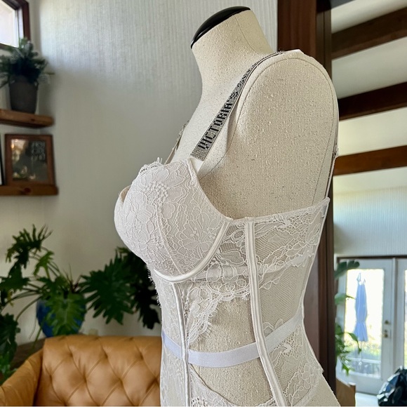 Teddies | Bombshell Lace Teddy Coconut White | Victoria's Secret Size- XS - Picture 5 of 9